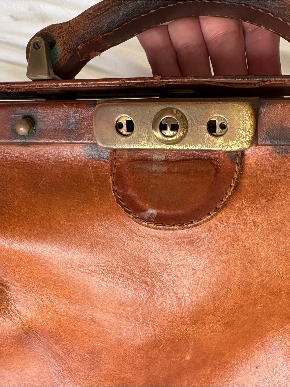 Vintage 1930s/40s Leather Gladstone Doctor Bag Prop Restoration 13x11x10.5 As Is - Picture 13 of 16